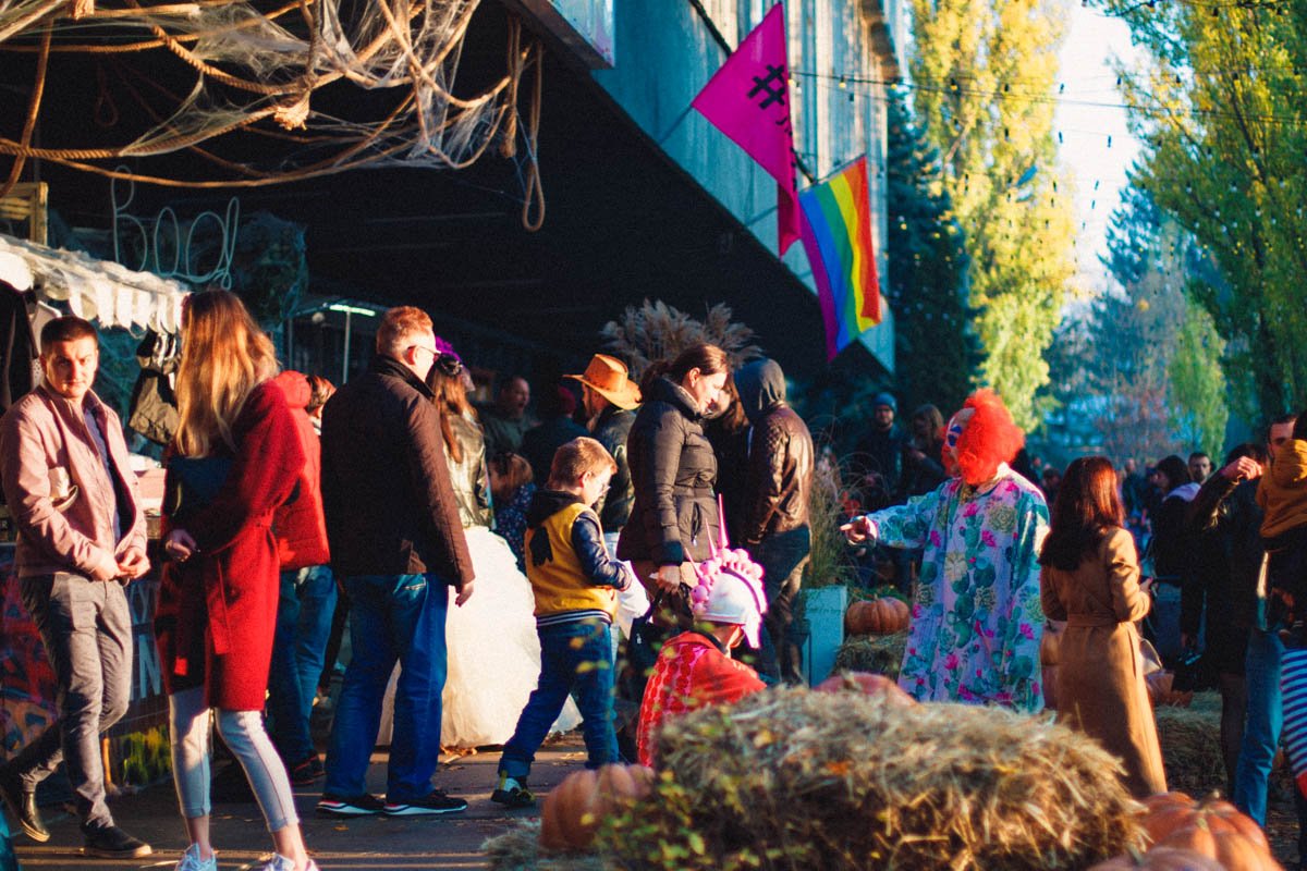 Конечно, каждый успел как следует развлечься в кругу друзей, семьи или второй половинки