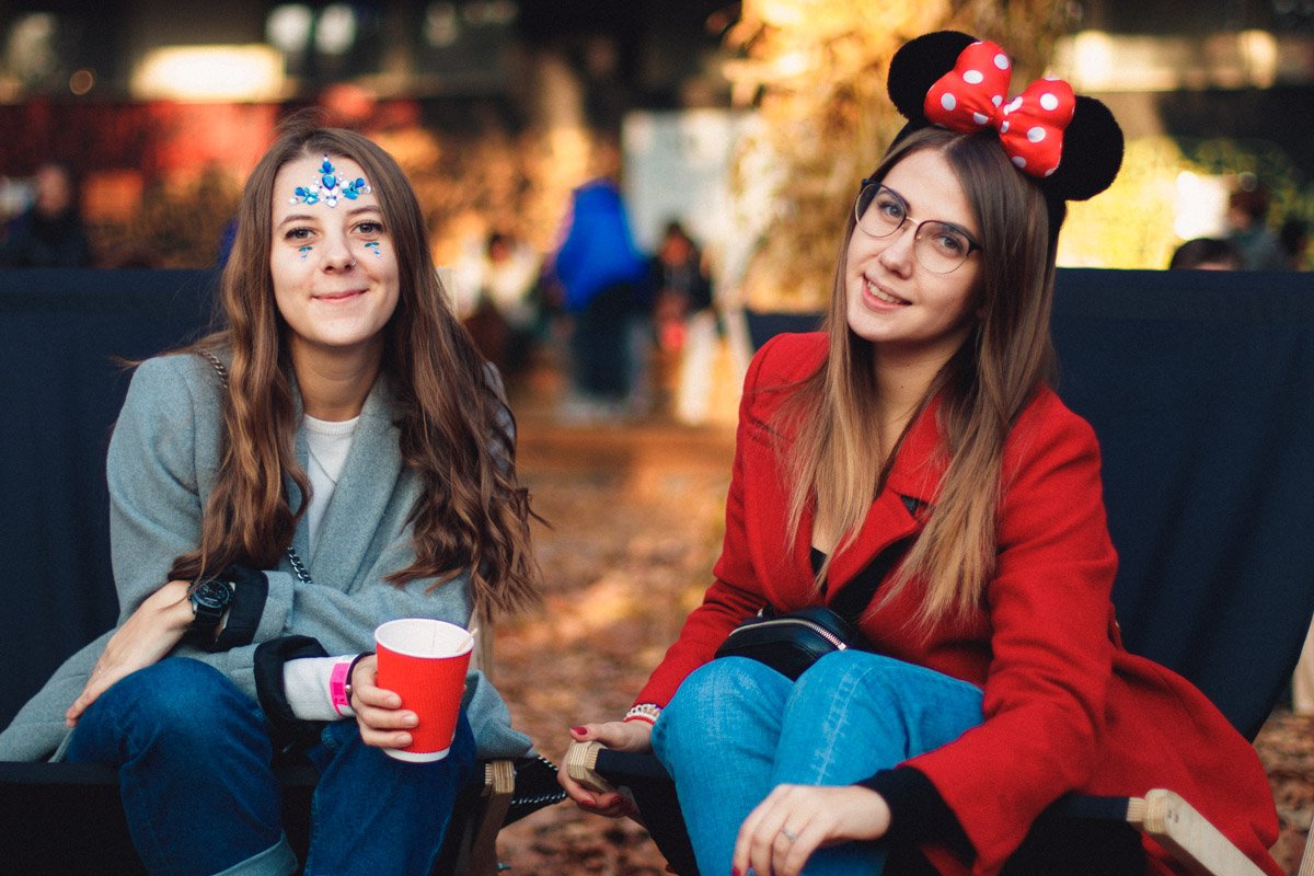 Какие милашки разбавили ужасающую атмосферу праздника Какие милашки разбавили ужасающую атмосферу праздника