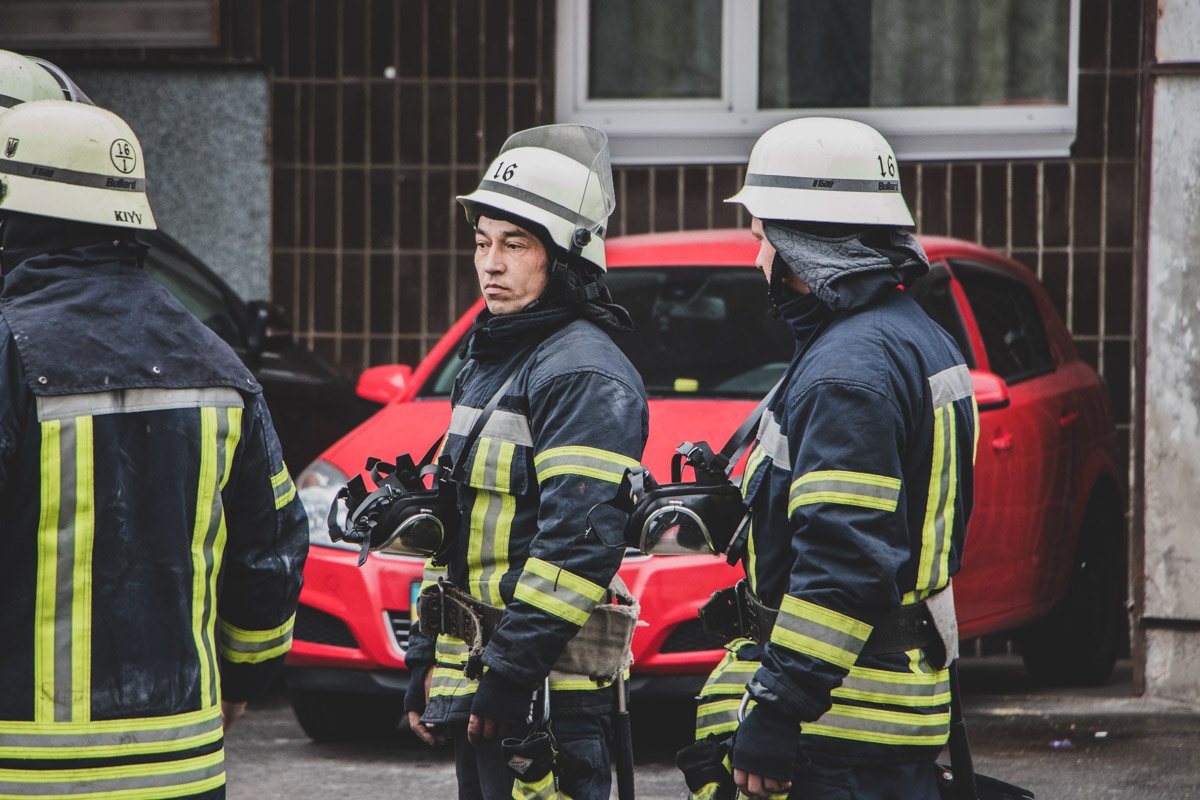 Информация о пострадавших и причинах возгорания уточняется Информация о пострадавших и причинах возгорания уточняется