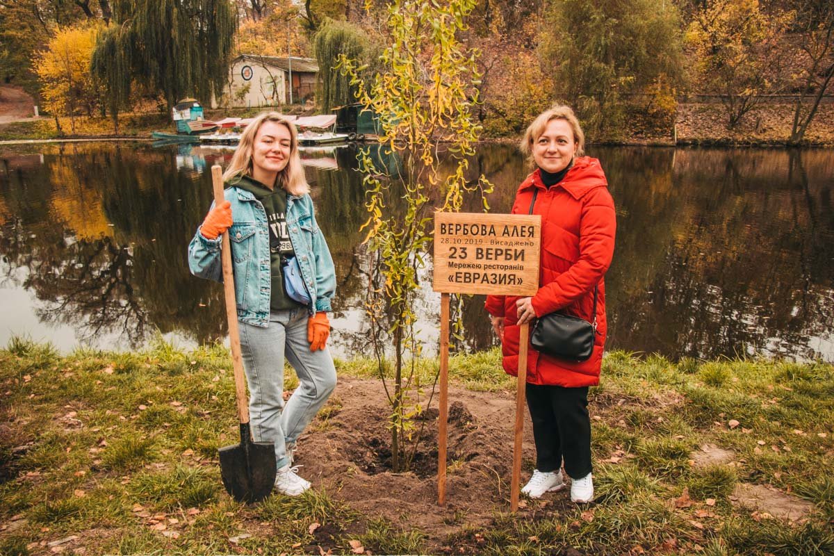 Участники акции обещают, что это не последнее эко-френдли мероприятие от сети ресторанов Участники акции обещают, что это не последнее эко-френдли мероприятие от сети ресторанов