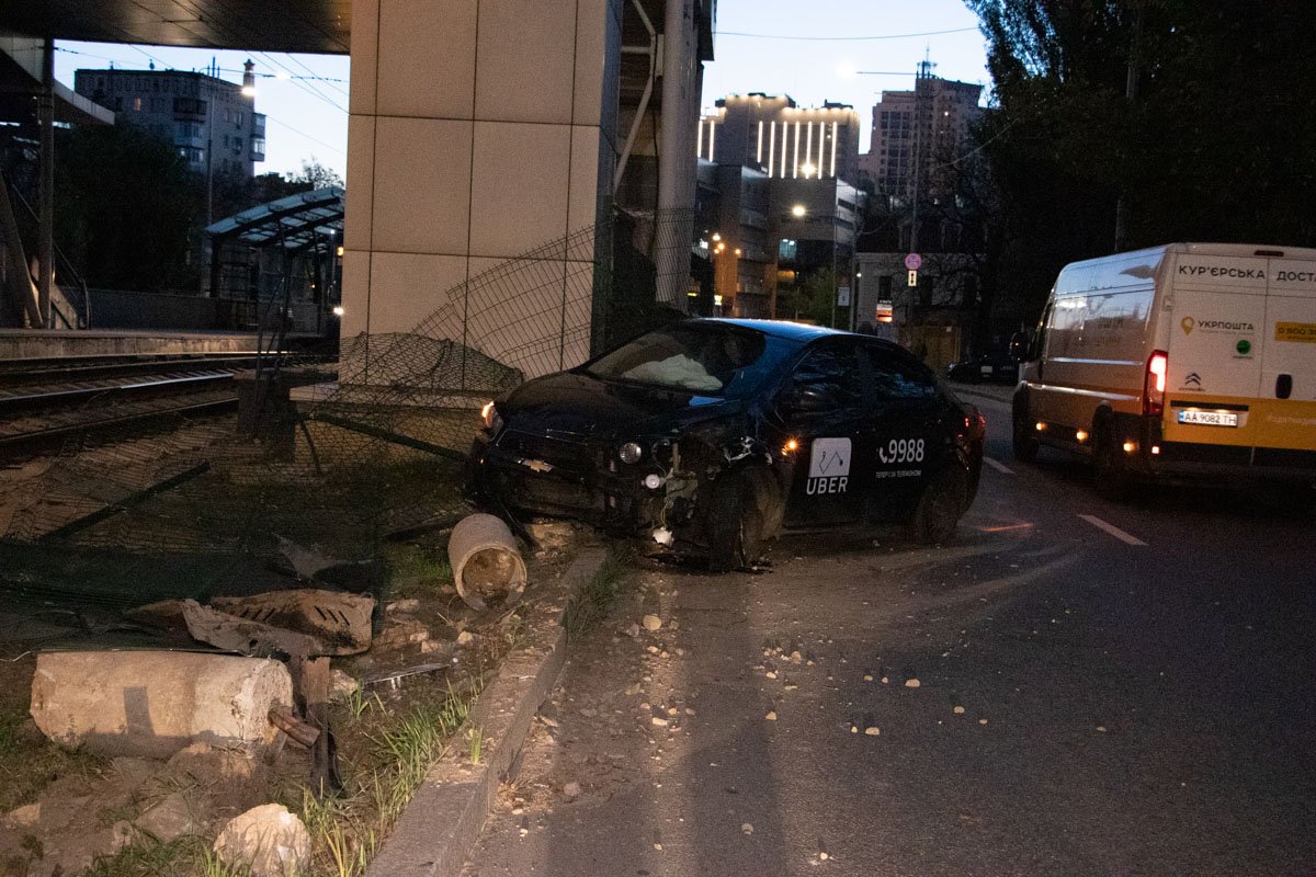 К счастью, в результате столкновения никто не пострадал.