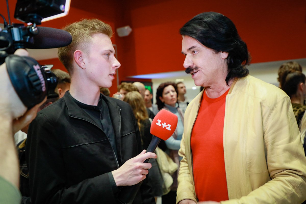 Павло Зибров не смог пропустить грандиозную премьеру Павло Зибров не смог пропустить грандиозную премьеру