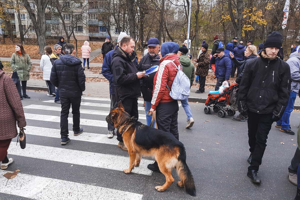 Акция продолжалась около пяти часов Акция продолжалась около пяти часов