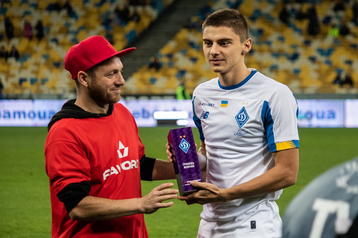 Виталий Миколенко получил приз лучшего игрока октября Виталий Миколенко получил приз лучшего игрока октября