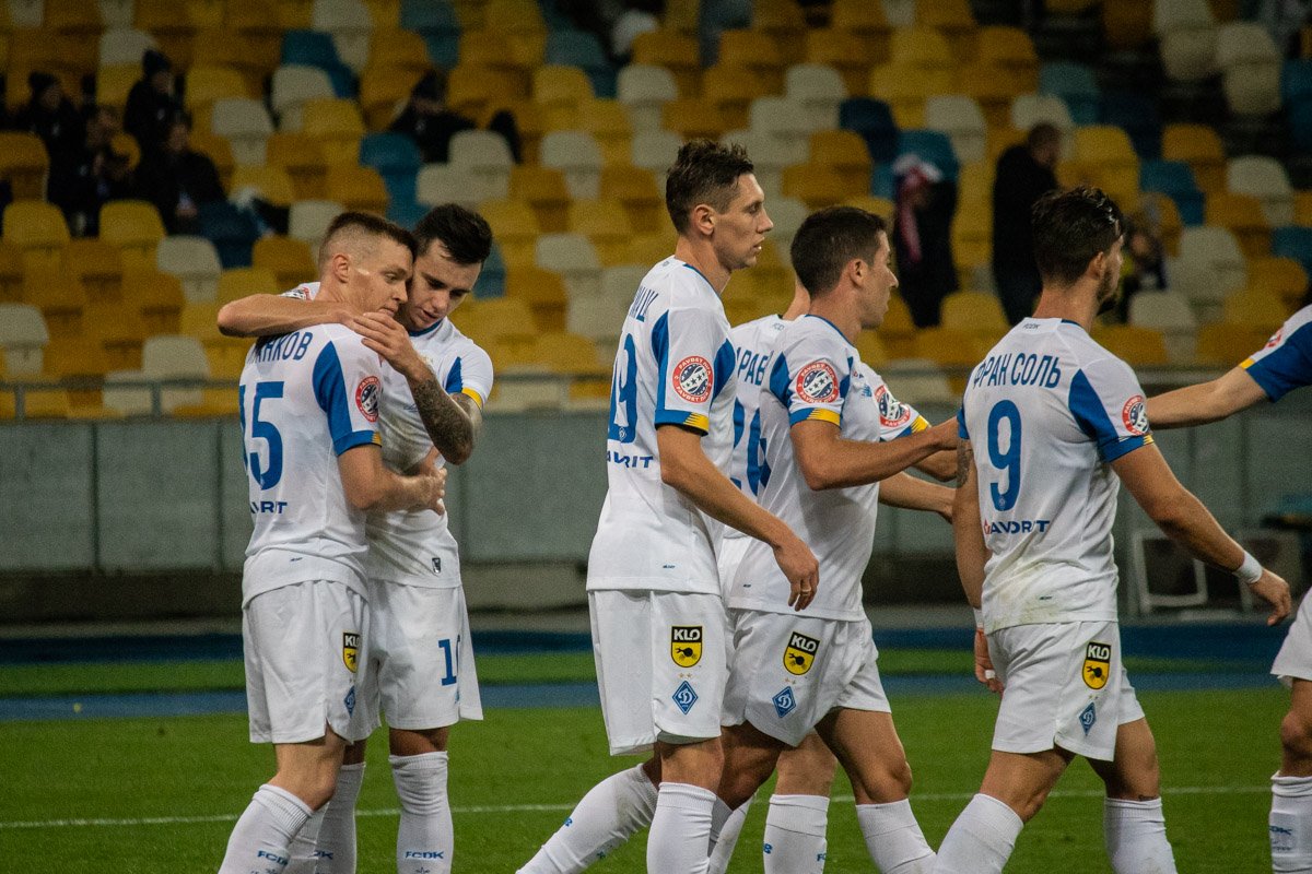 Поздравления "динамовского" вингера Поздравления "динамовского" вингера