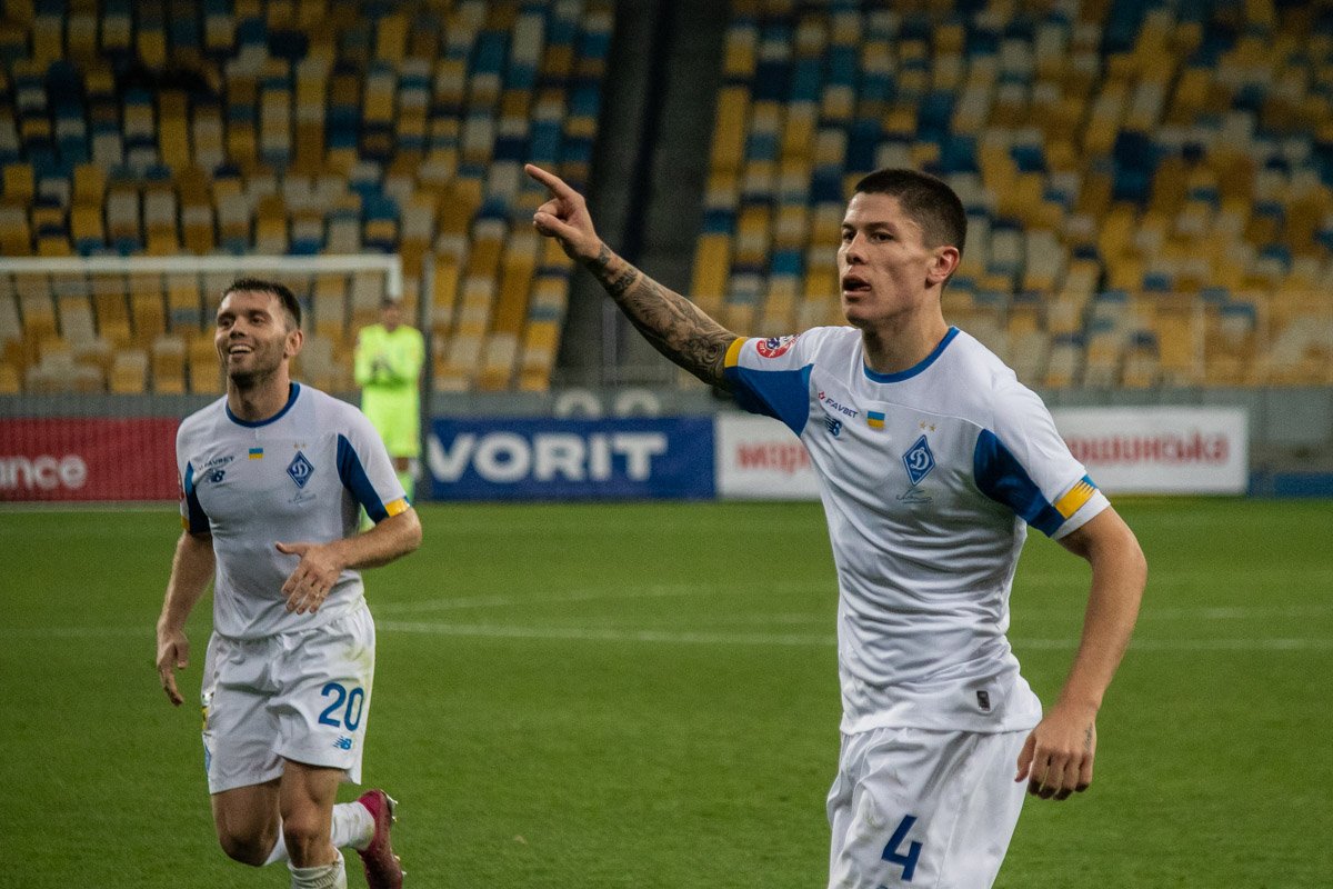 Денису Попову удалось забить гол второй матч подряд Денису Попову удалось забить гол второй матч подряд