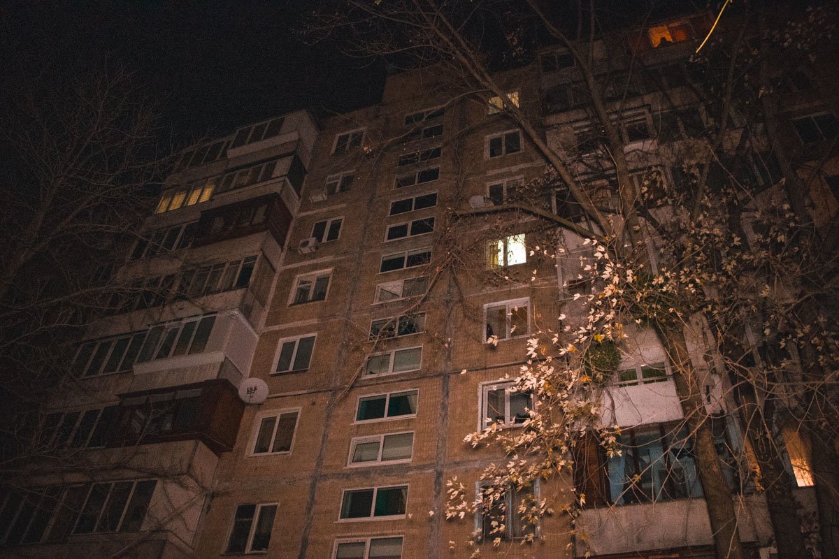 Очаг огня находился между 6 и 7 этажами