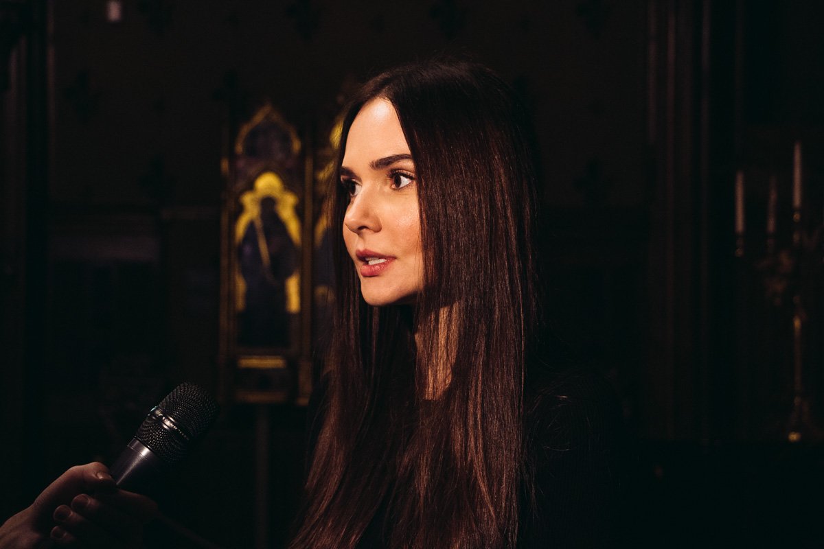 Украинка Елена Лавренюк сыграла молодую влюбленную Анну Украинка Елена Лавренюк сыграла молодую влюбленную Анну