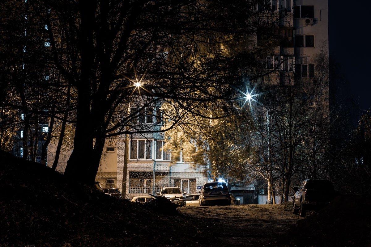 После сноса старой застройки в 1970-х годах, на Стадионной построили несколько жилых многоэтажек После сноса старой застройки в 1970-х годах, на Стадионной построили несколько жилых многоэтажек