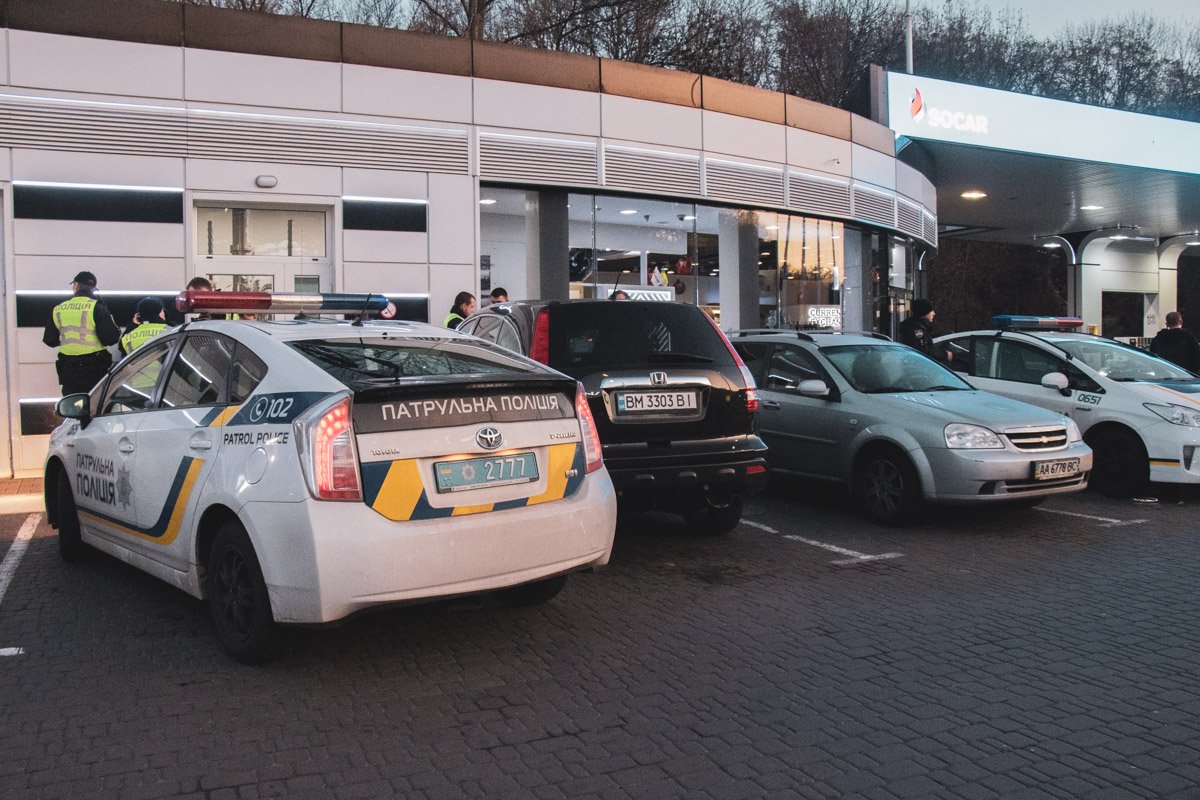 Виновника ДТП задержали на парковке АЗС Виновника ДТП задержали на парковке АЗС