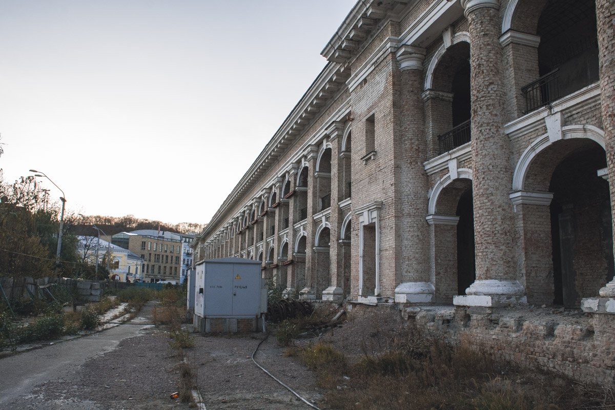 Никакой реставрации здесь не проводили с 2012 года Никакой реставрации здесь не проводили с 2012 года