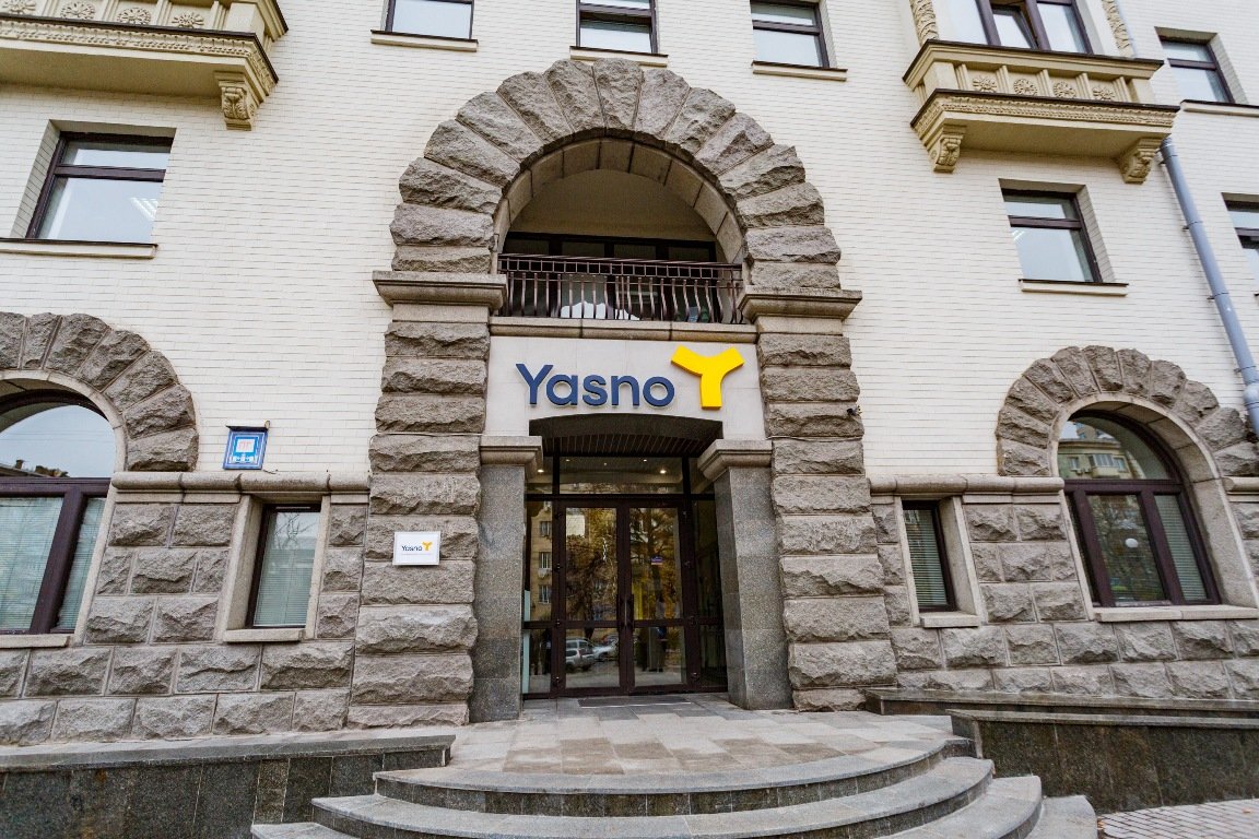 Никаких документов переоформлять не нужно Никаких документов переоформлять не нужно