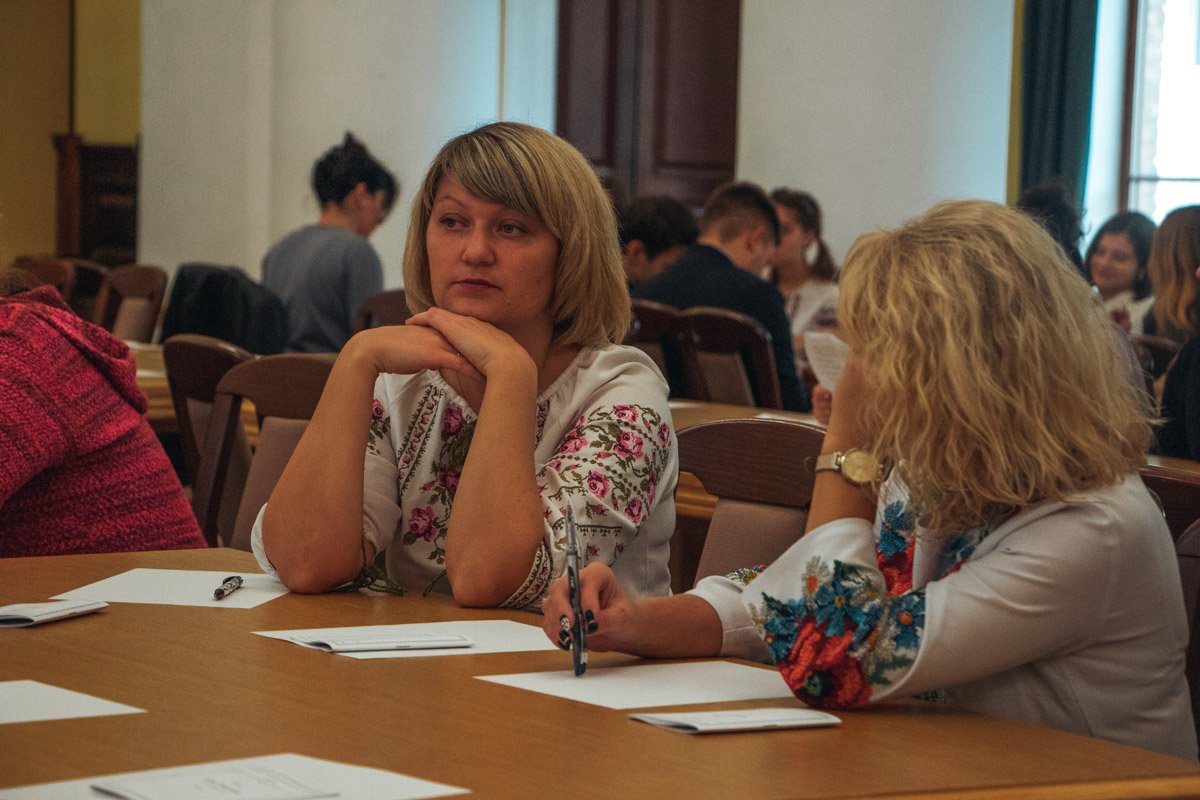 Серед присутніх було багато викладачів української мови та літератури 