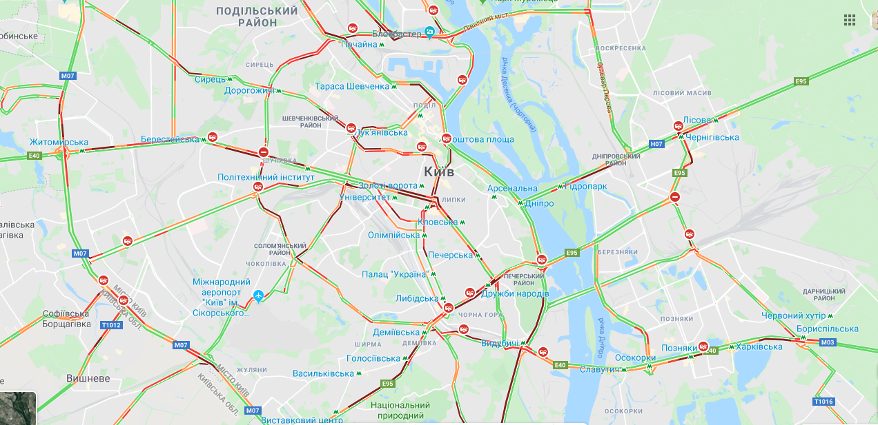 Вечерний час пик 8 ноября парализовал Киев Вечерний час пик 8 ноября парализовал Киев