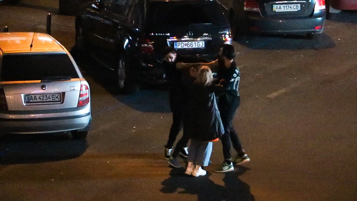 В ночь на 12 ноября на Бессарабке произошел очередной конфликт между двумя компаниями