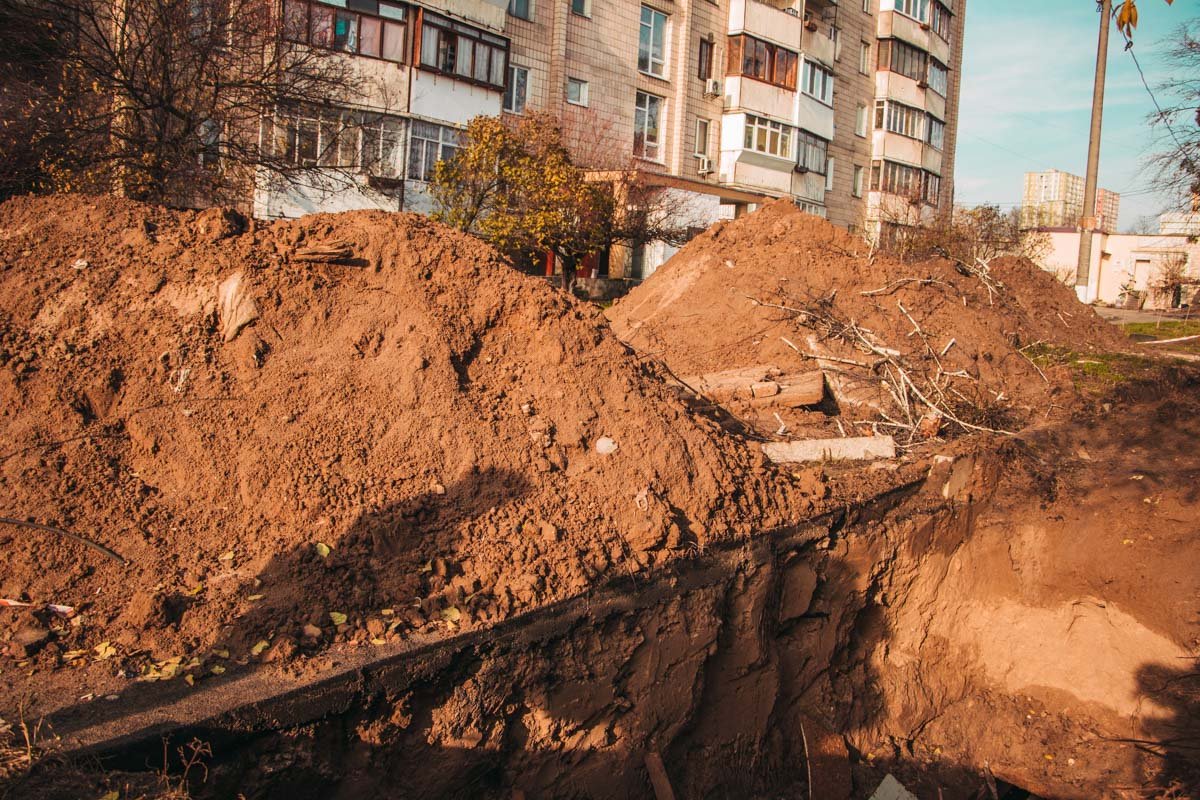 Квартиры на протяжении полугода остаются без горячей воды