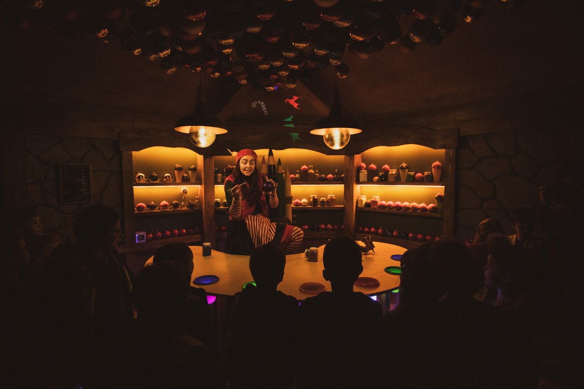 Здесь происходит главная магия