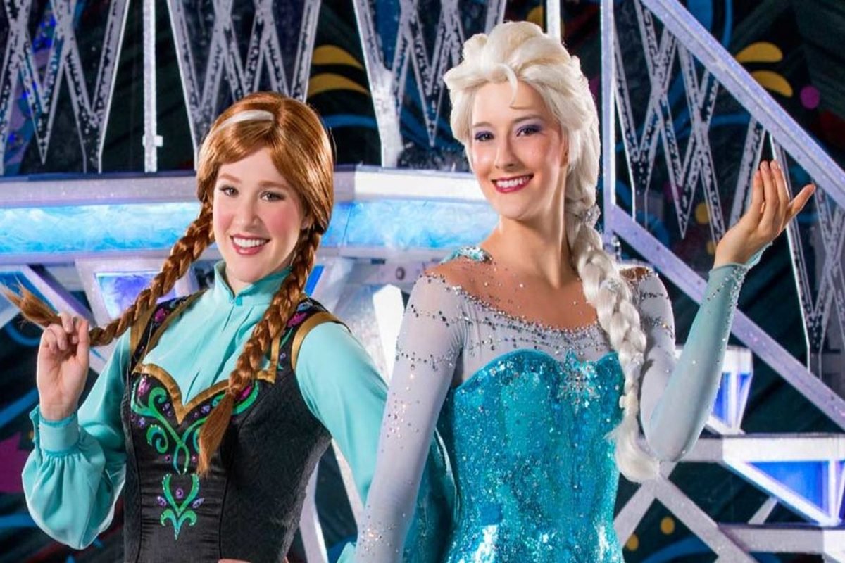 Во время шоу зрители смогут в живую наблюдать историю двух принцесс