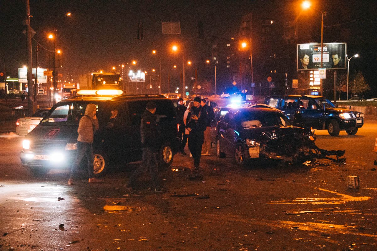 Авария случилась на улице Братиславской Авария случилась на улице Братиславской