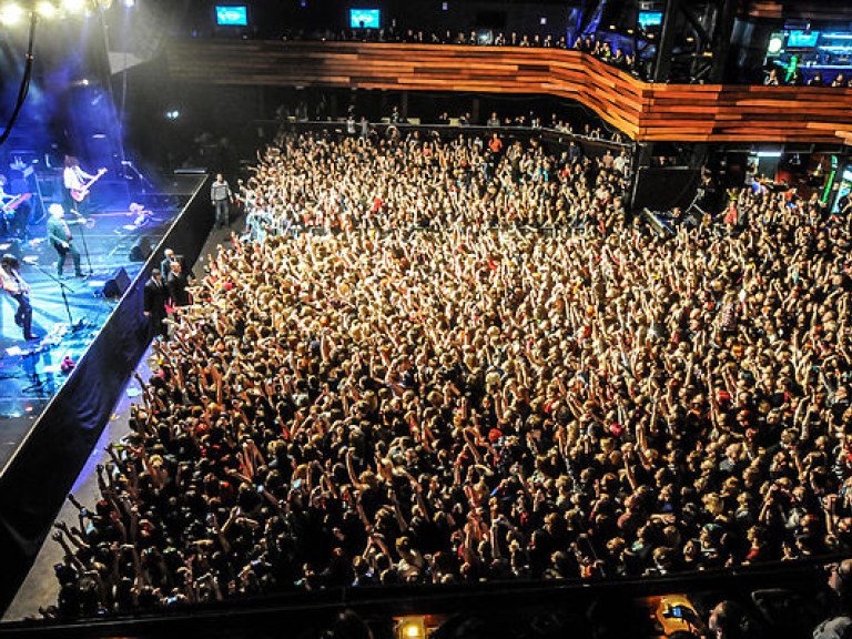 Оторвитесь на вечеринке в Atlas в честь Дня студента