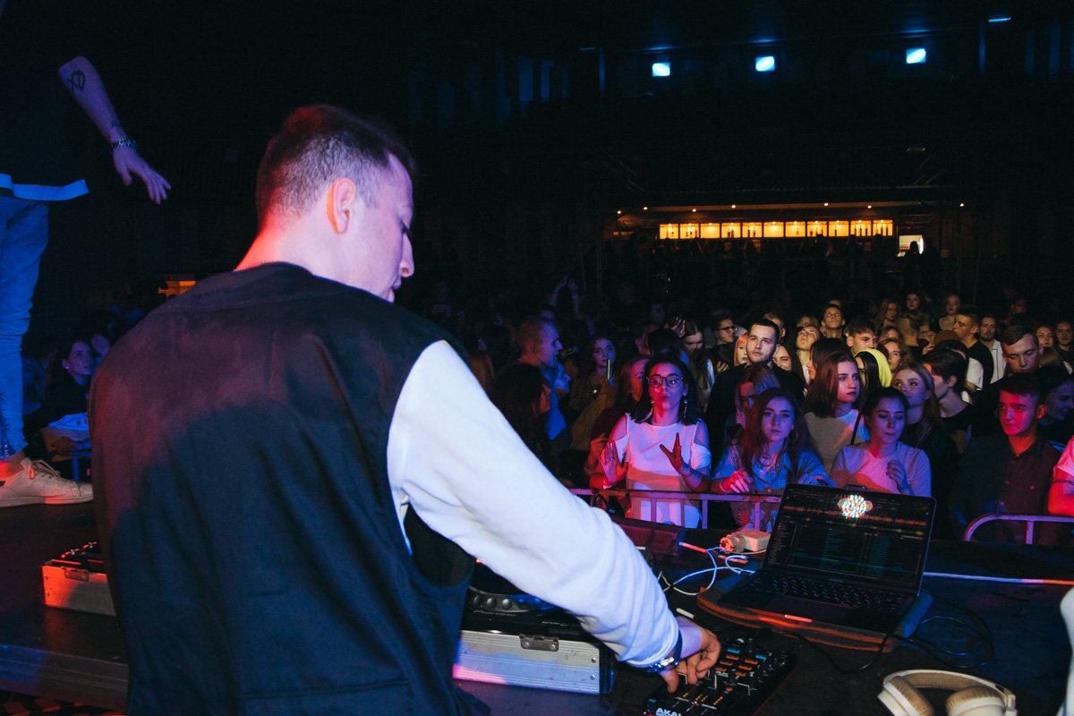 Музыка правда порадовала