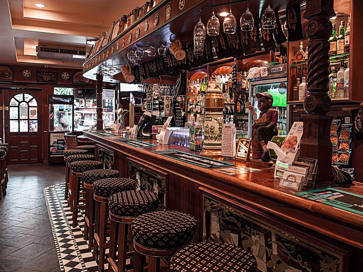 И не говорите, что вы не мечтали о своем баре И не говорите, что вы не мечтали о своем баре