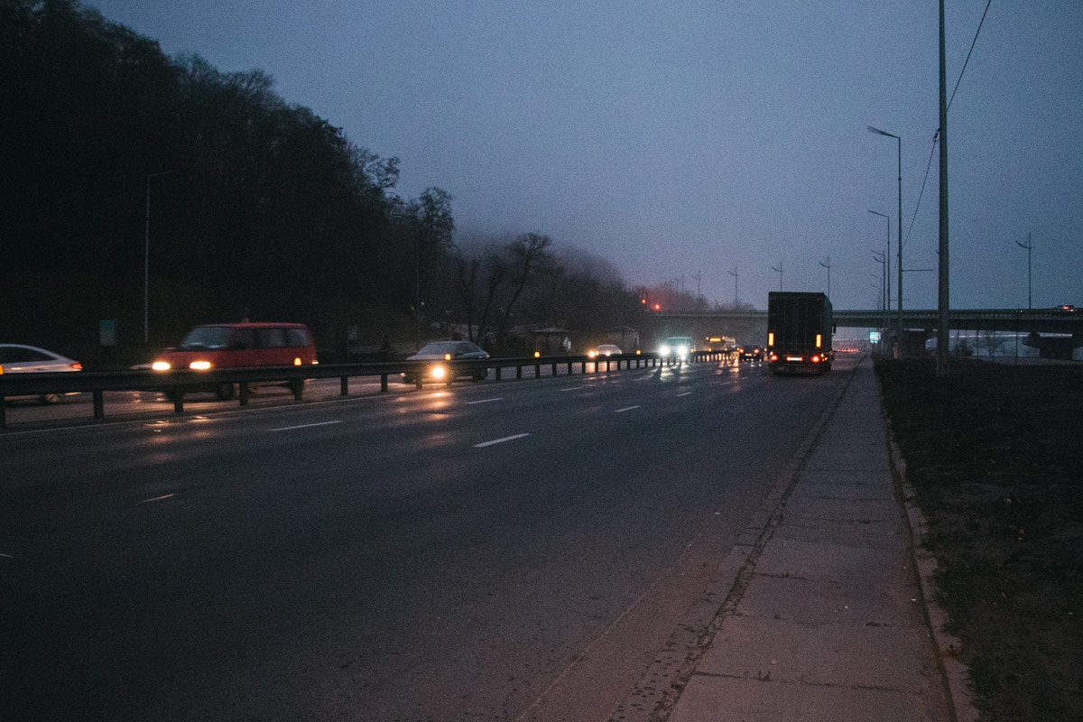 Сейчас на эстакадный съезд приходится значительная нагрузка Сейчас на эстакадный съезд приходится значительная нагрузка