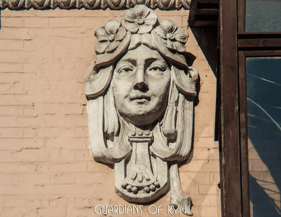 Маскарон женщины считается проявлением творчества художника и музой города Маскарон женщины считается проявлением творчества художника и музой города