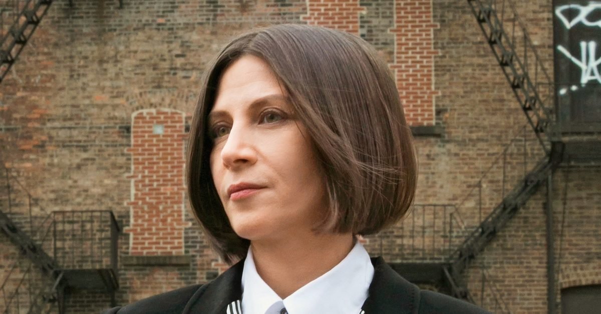 Почему Донна Тартт пишет свои книги десятилетиями? Узнайте на лекции