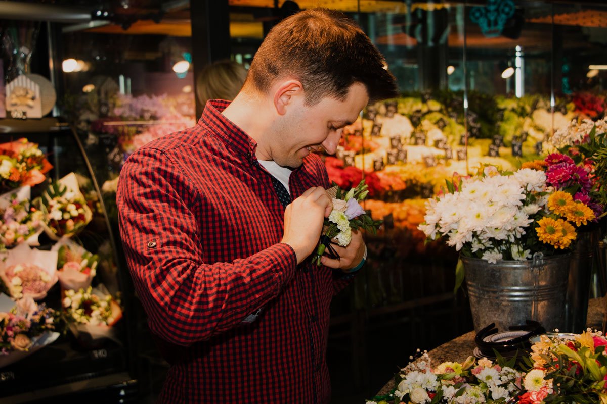 А сюда надо заходить, когда идешь мириться к девушке