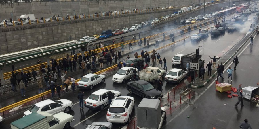 Протесты в Иране начались 15 ноября
