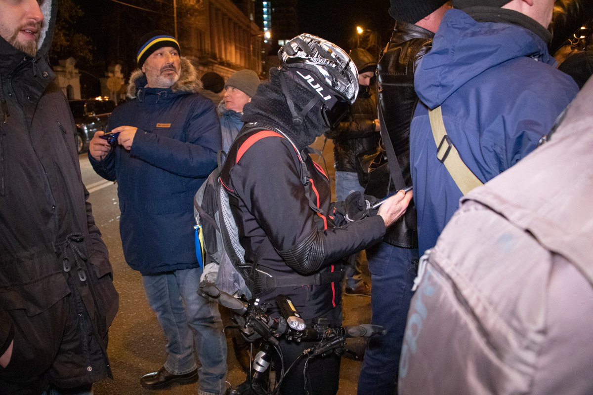 Участники акции полностью поддерживали все требования участников протестов в Гонконге Участники акции полностью поддерживали все требования участников протестов в Гонконге