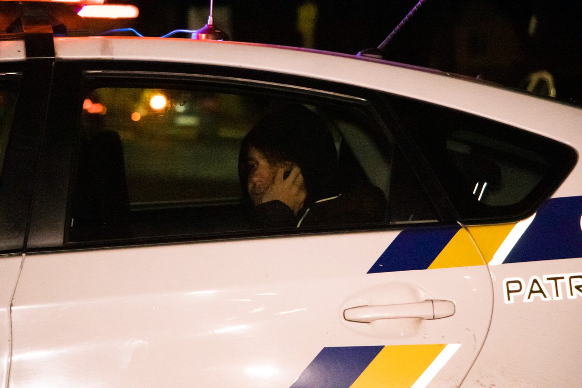 Причины случившегося устанавливает следствие Причины случившегося устанавливает следствие