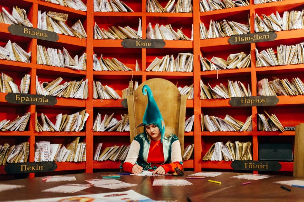 Рождественская Почта поможет отправить новогоднюю посылку родным и близким Рождественская Почта поможет отправить новогоднюю посылку родным и близким