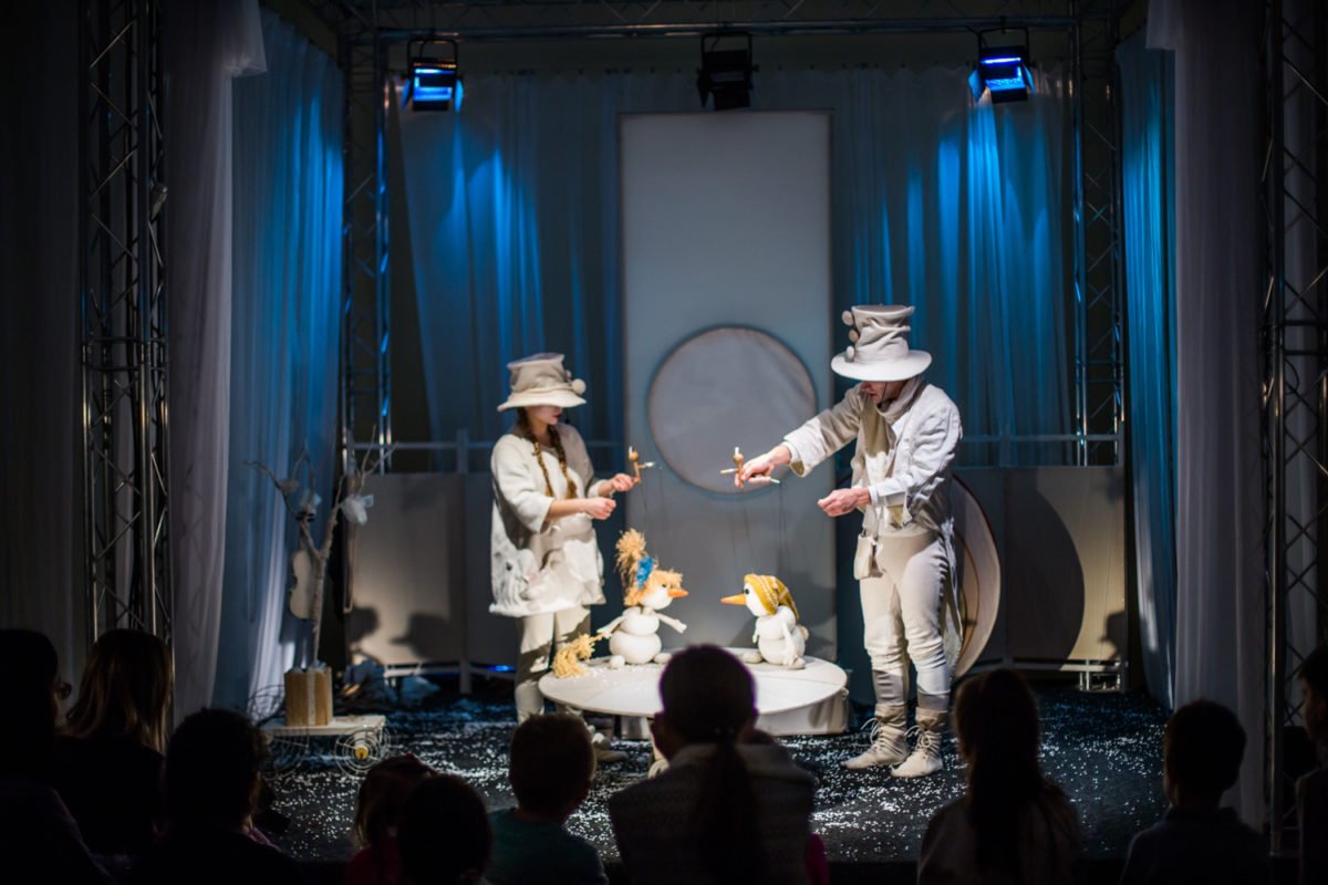 В "Зимовій Країні от ВДНГ" локации "под себя" найдут и взрослые, и дети В "Зимовій Країні от ВДНГ" локации "под себя" найдут и взрослые, и дети