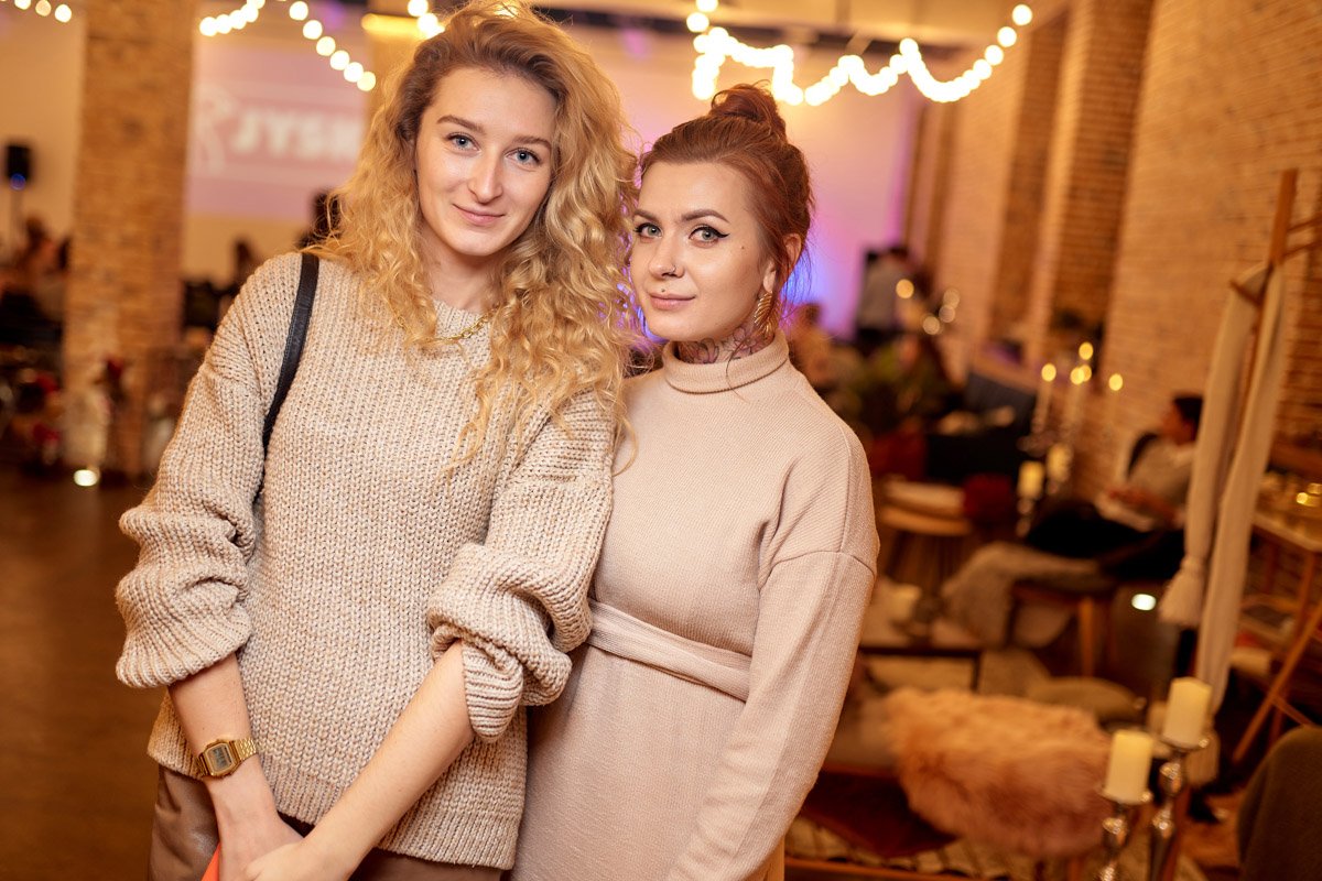 На вечеринке были настолько известные блогеры Киева, что стыдно не знать их имен