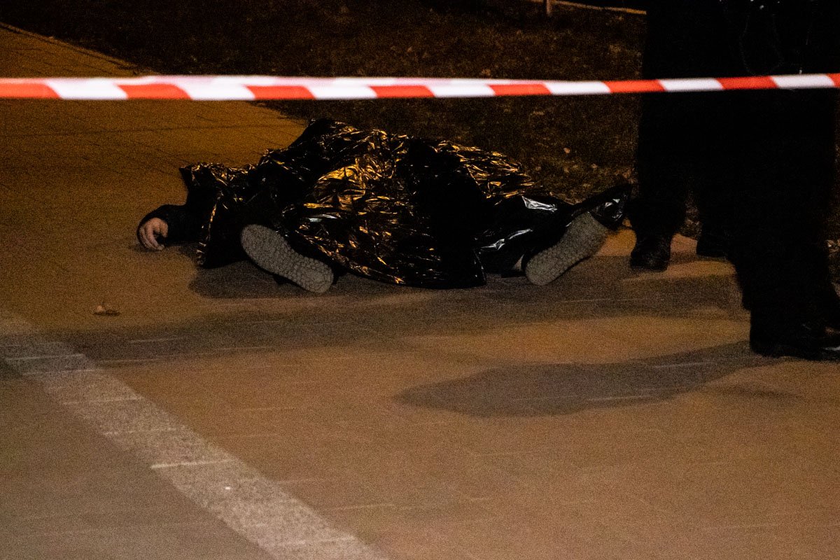 По словам очевидцев, смерть наступила после удара в голову 