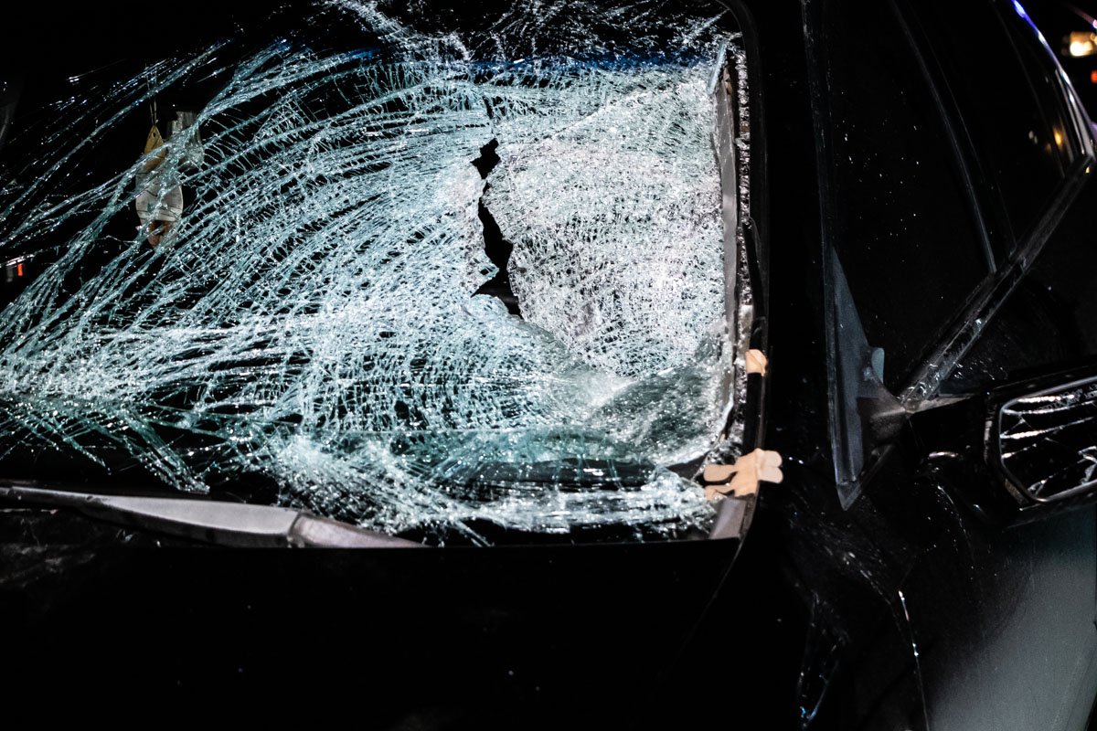 Kia наехала на мужчину Kia наехала на мужчину