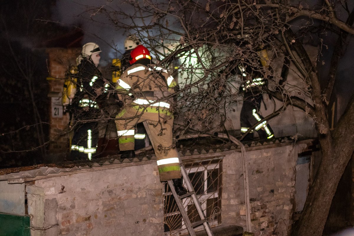 Горел одноэтажный частный дом