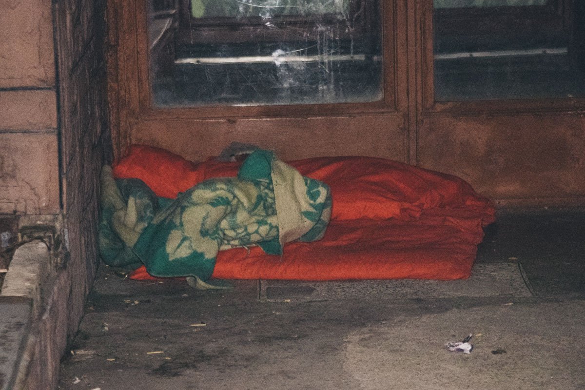 Предварительно, мужчина был бездомным 