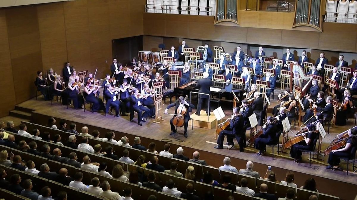 Классическая музыка и рассказы о ней - сегодня вечером