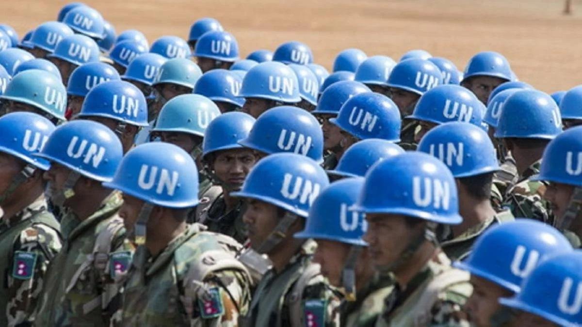 В Демократической Республике Конго местные жители подожгли здание миссии ООН