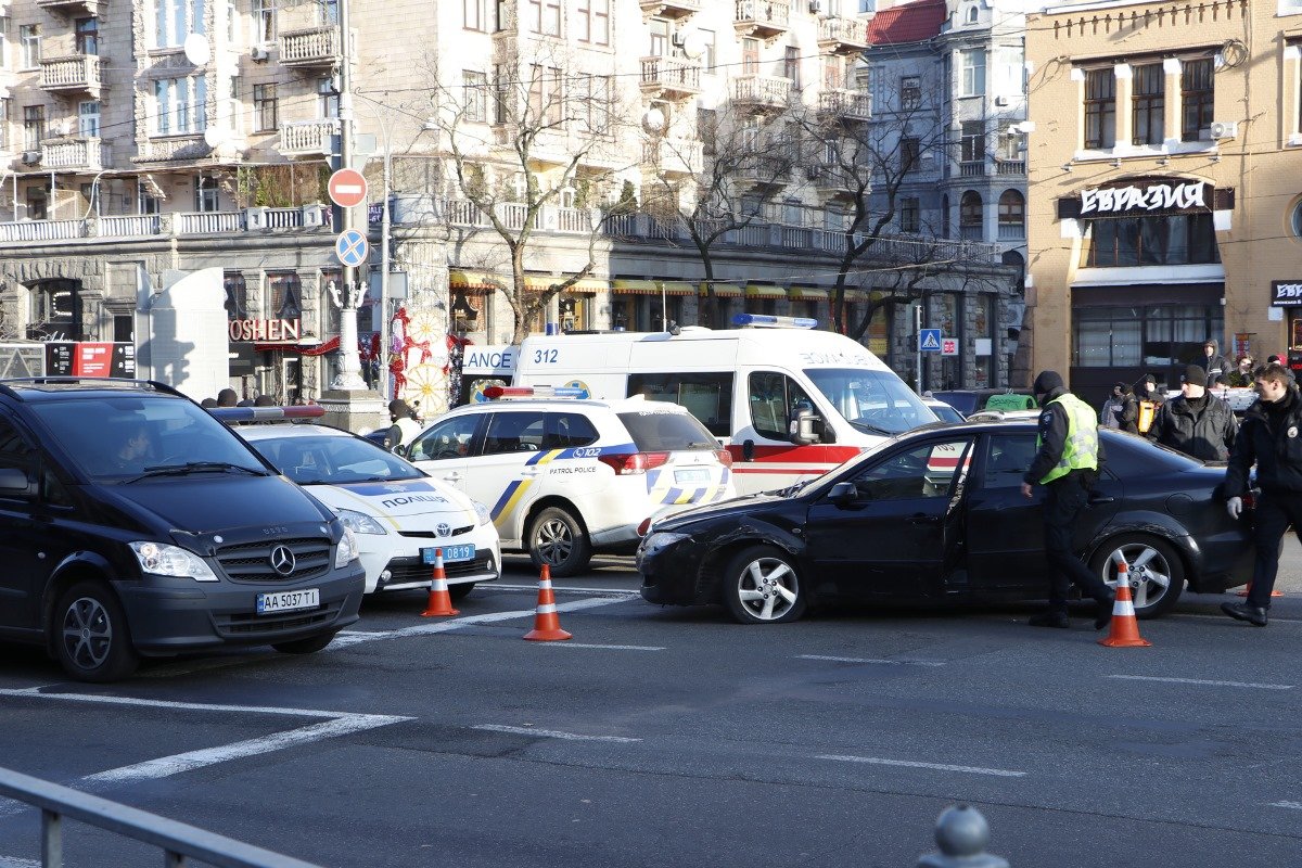В центре Киева произошла погоня и ДТП