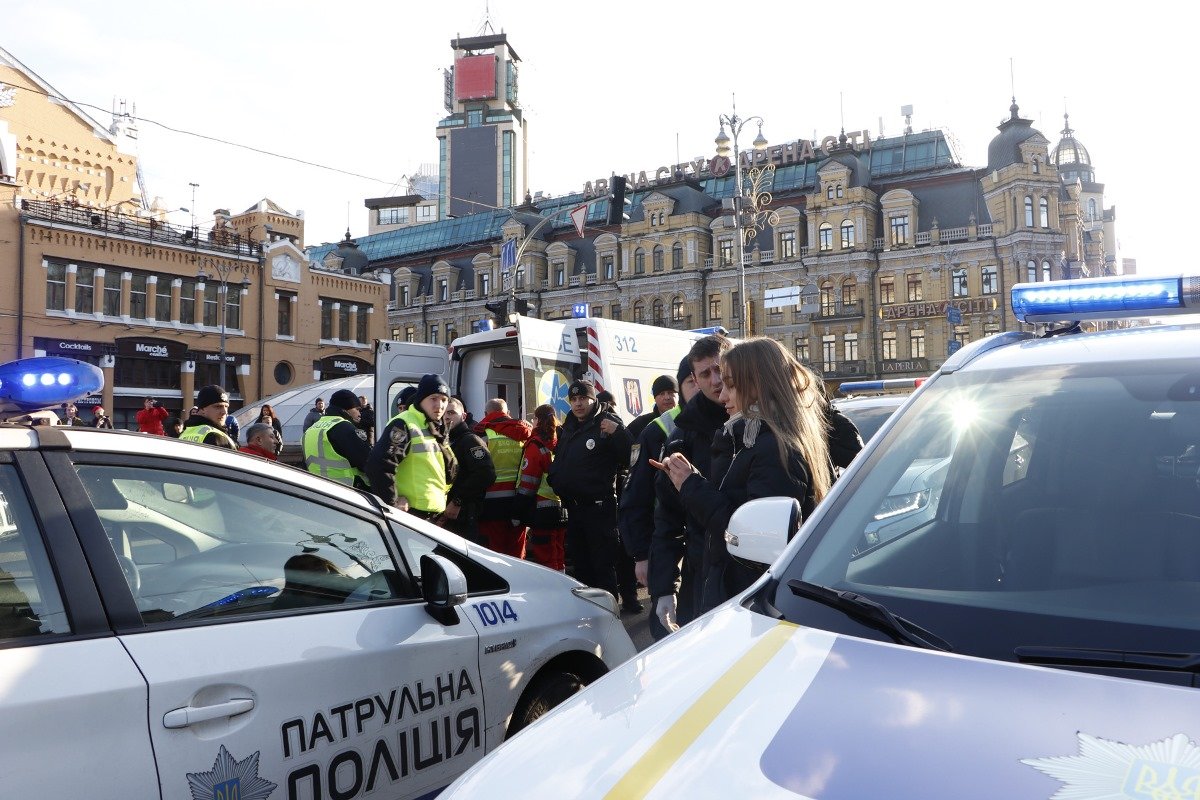 Полиция увела правонарушителя в неизвестном направлении 
