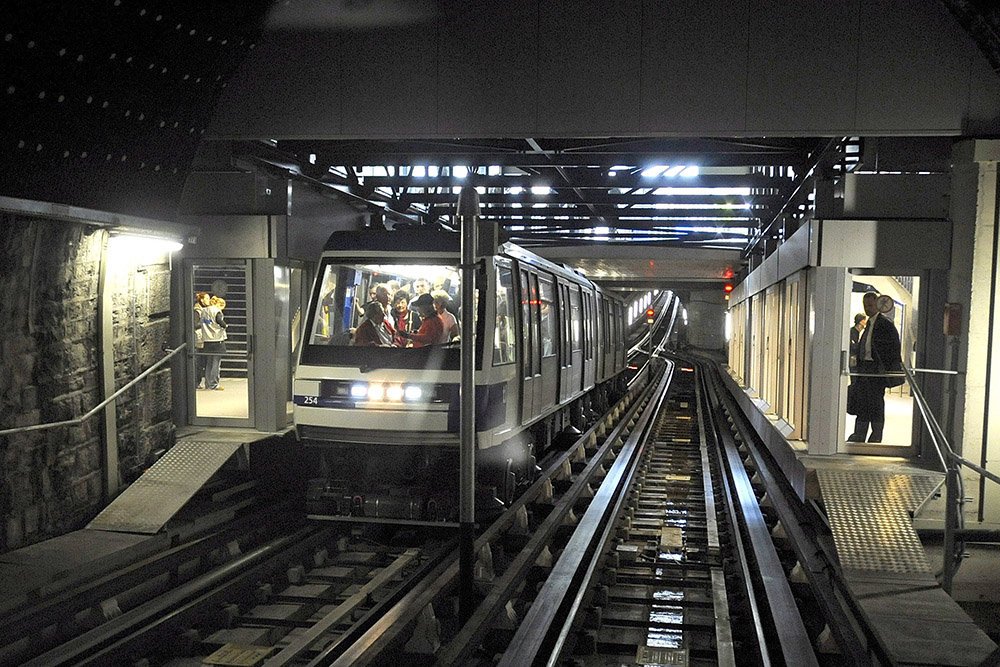 Соединение составит около 230 километров 