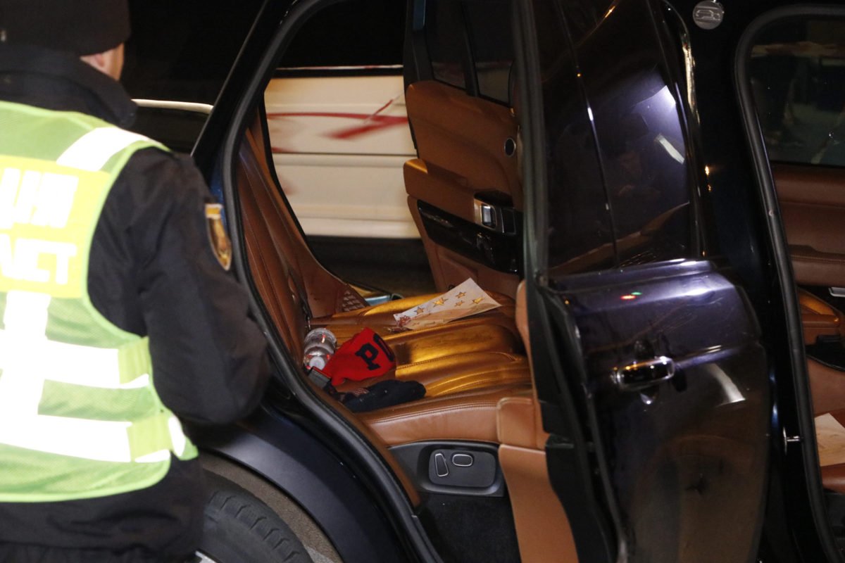 На заднем сидении находился сын депутата Александр