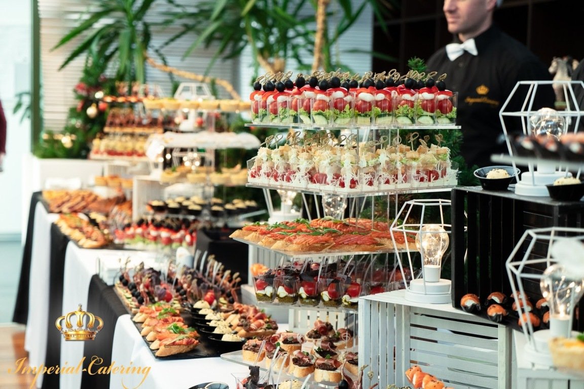 Где в Киеве заказать праздничный фуршет для презентации и банкет свадьбы или корпоратива: топ кейтеринговых компаний 4