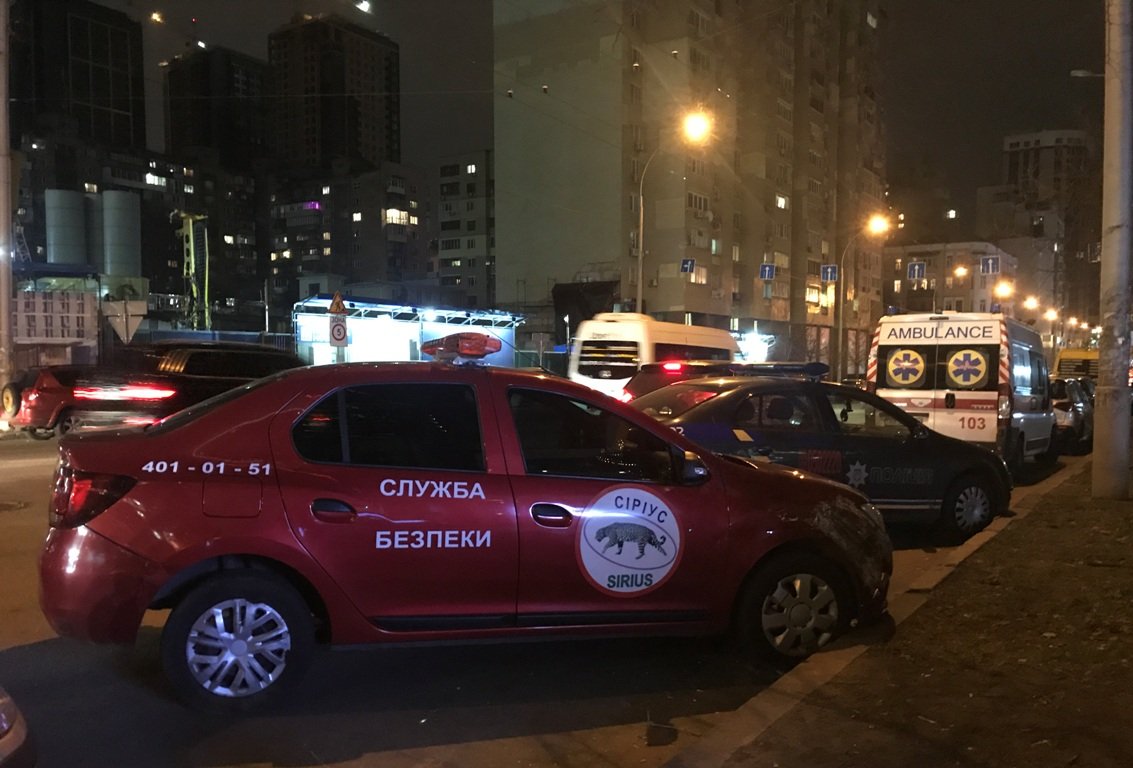 Охрана "Сириус" прибыла на место уже через семь минут, в помещении остался только пострадавший мужчина Охрана "Сириус" прибыла на место уже через семь минут, в помещении остался только пострадавший мужчина