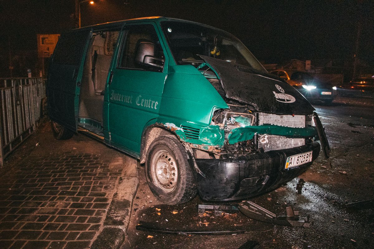По словам водителей, из Mercedes вышел пьяный мужчина 