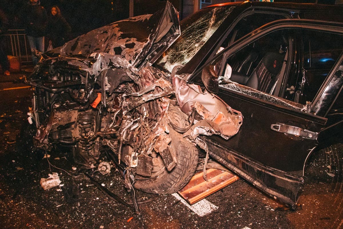 Виновника ДТП и причины аварии устанавливает полиция 